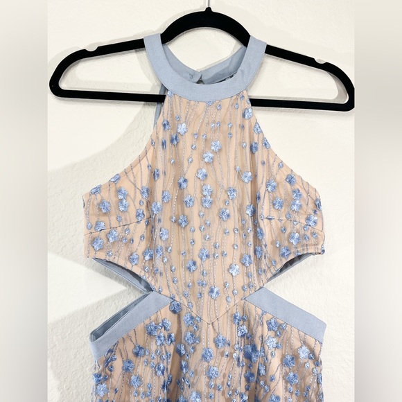 L’ATISTE Lace & Embroidered Midi Cocktail Dress, Size M - Picture 7 of 13